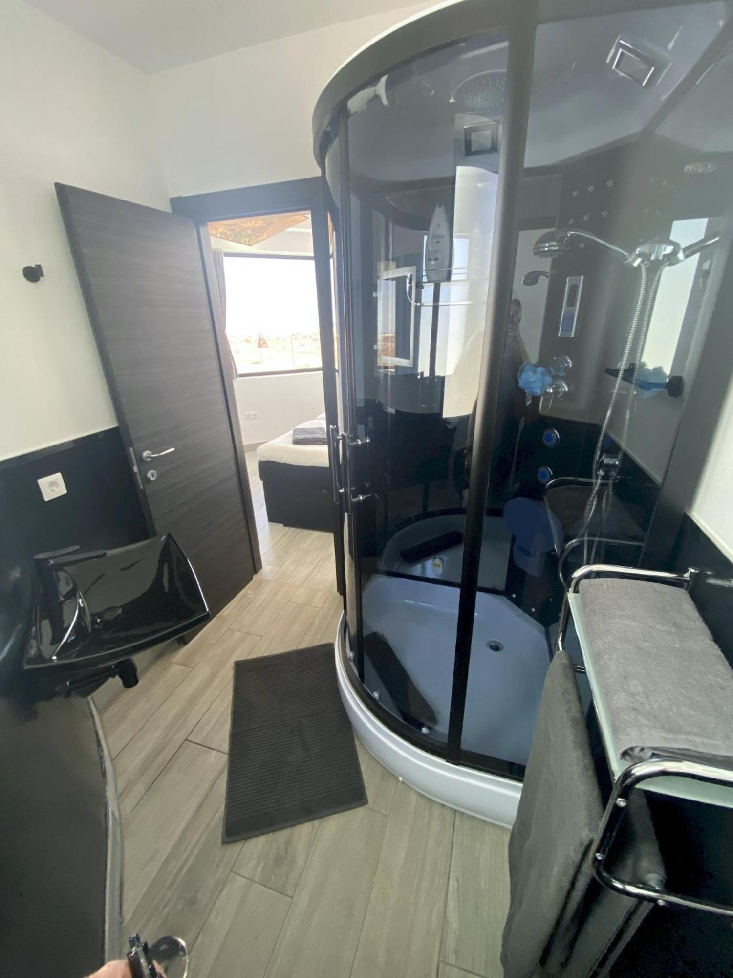 Villa Poseidon Corralejo With Private Heated Pool, Sauna And Stunning Volcano Views By Amazzzing Travel Esterno foto