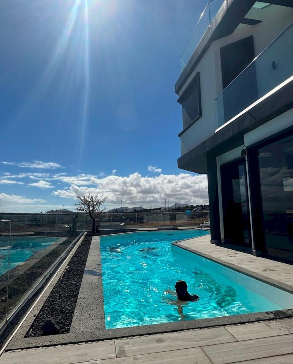 Villa Poseidon Corralejo With Private Heated Pool, Sauna And Stunning Volcano Views By Amazzzing Travel Esterno foto